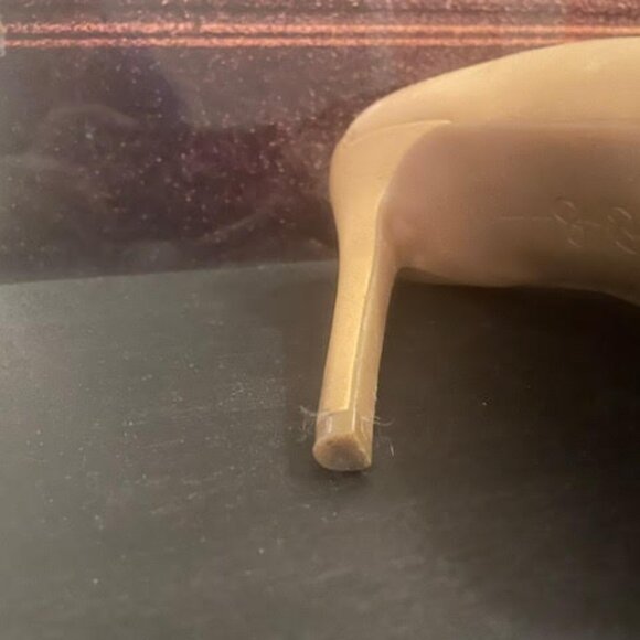 Jessica Simpson tan and neon coral stilettos - Picture 6 of 12